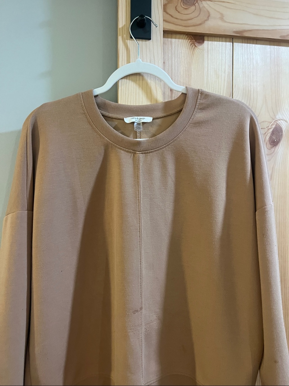 Cable & Gauge  Center-Seam Crewneck Tunic in Camel Brown size large